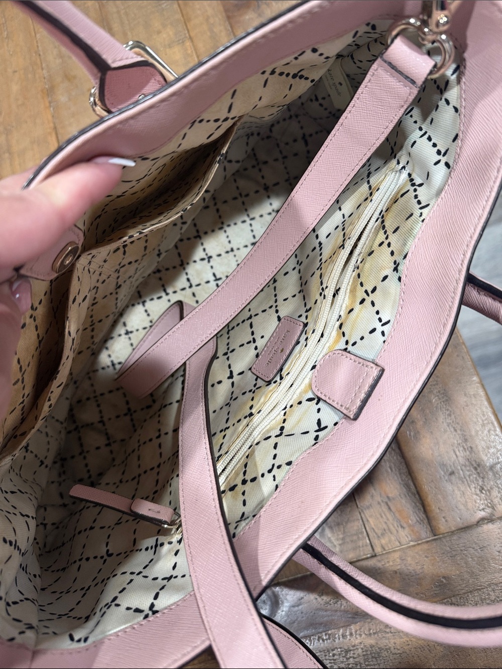 Coach bag.🩷 - Picture 5 of 6